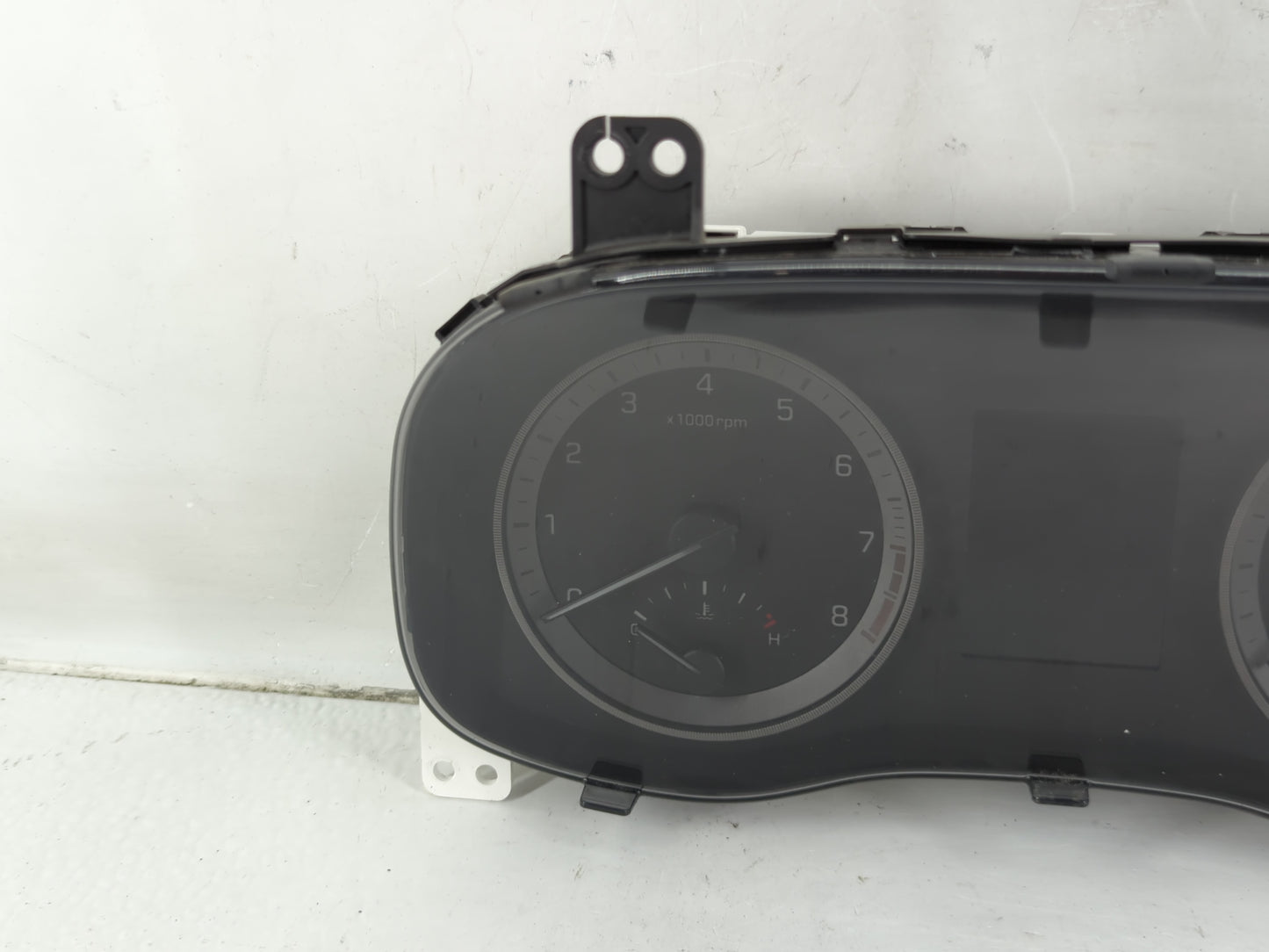 2016-2017 Hyundai Tucson Instrument Cluster Speedometer Gauges P/N:94001-D3172 Miles: Fits Fits 2016 2017 OEM Used Auto Part