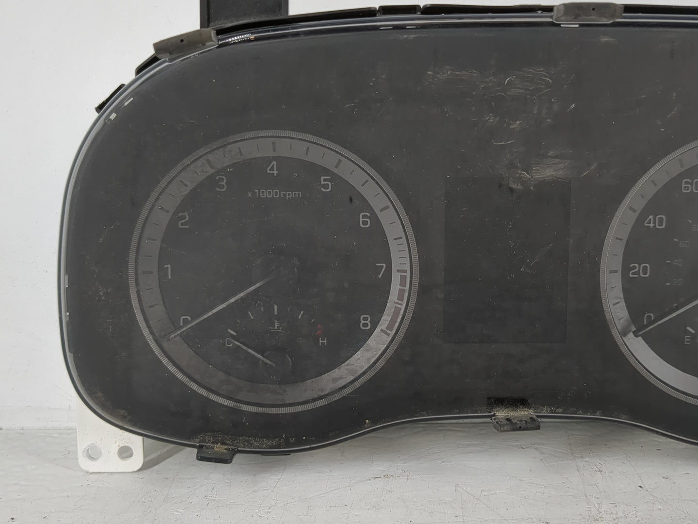 2016-2017 Hyundai Tucson Instrument Cluster Speedometer Gauges P/N:94001-D3172 Fits Fits 2016 2017 OEM Used Auto Parts - Oem