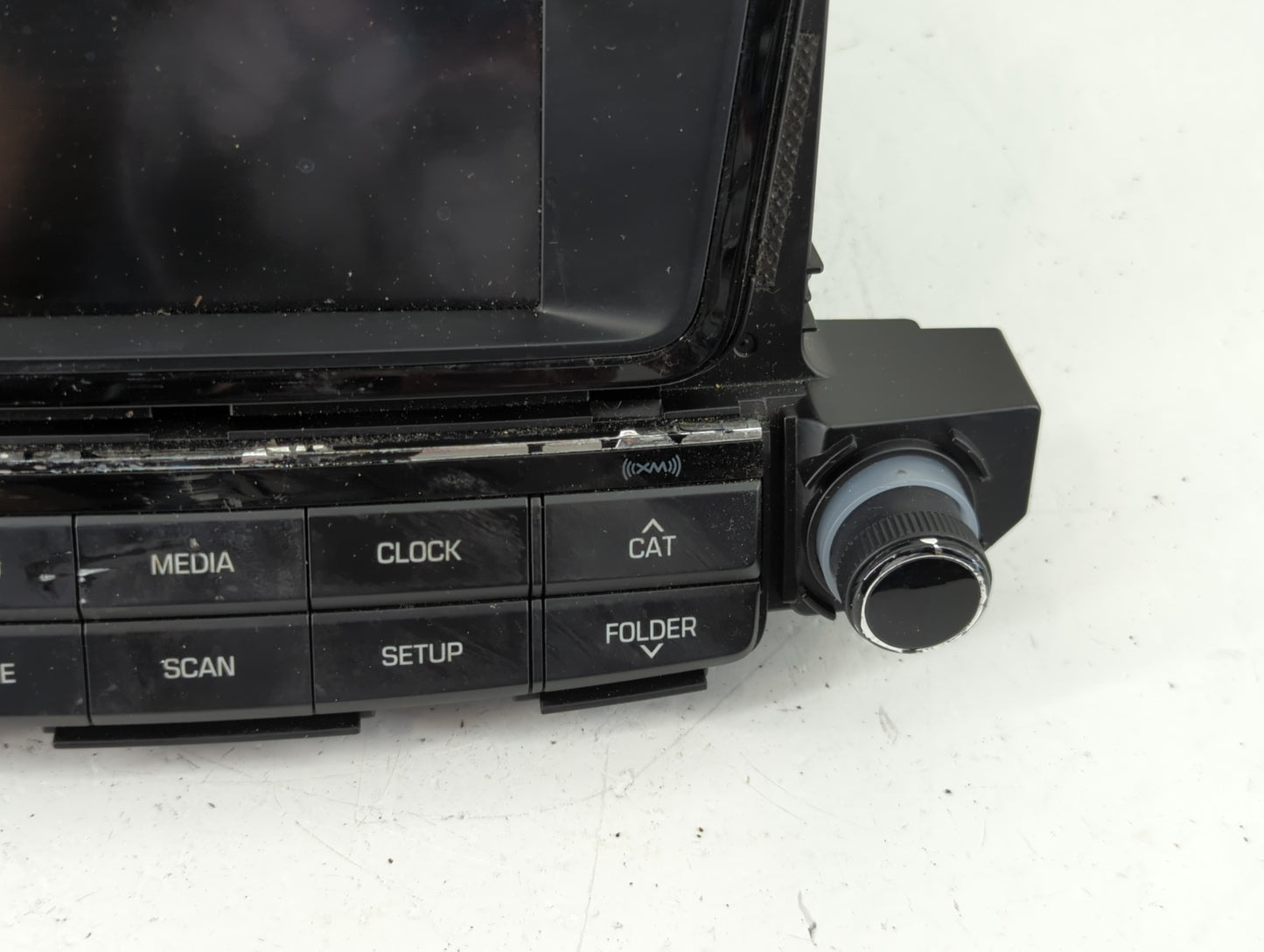 2016-2017 Hyundai Tucson Radio AM FM Cd Player Receiver Replacement P/N:96180-D31004X Fits Fits 2016 2017 OEM Used Auto Part