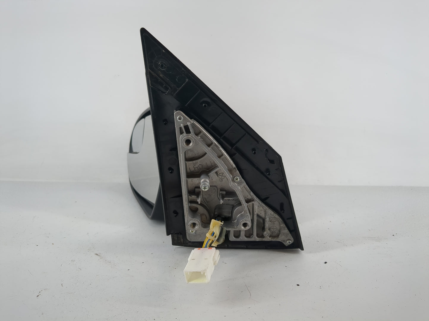 2016-2018 Hyundai Tucson Driver Left Side View Manual Door Mirror - Oemusedautoparts1.com