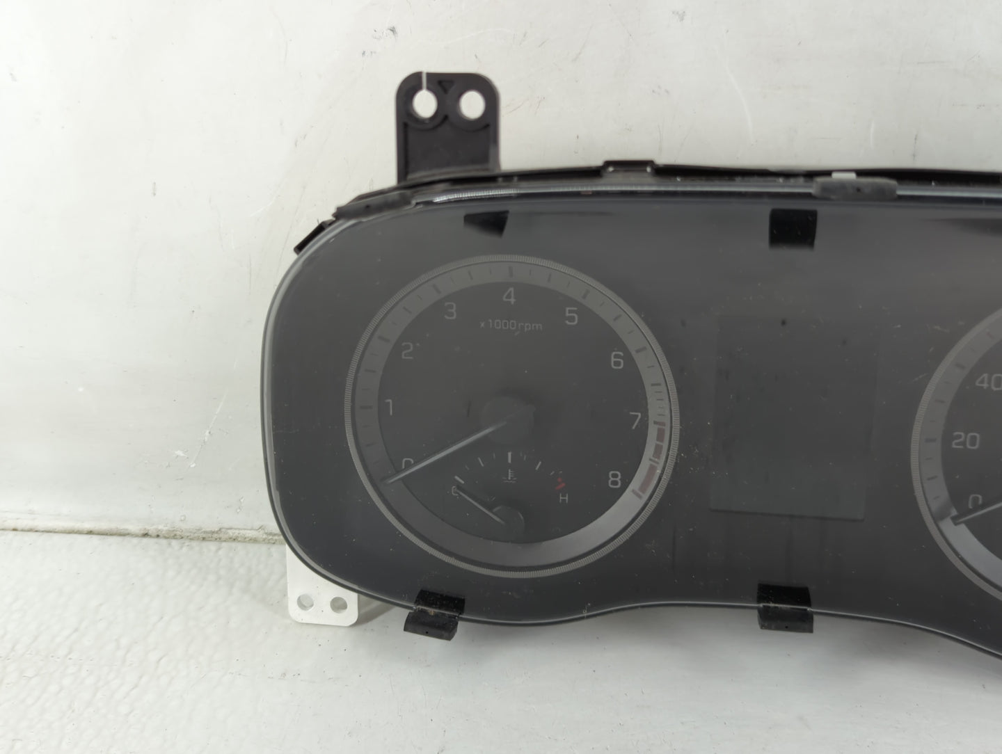 2016-2017 Hyundai Tucson Instrument Cluster Speedometer Gauges P/N:94001-D3181 Fits Fits 2016 2017 OEM Used Auto Parts - Oem