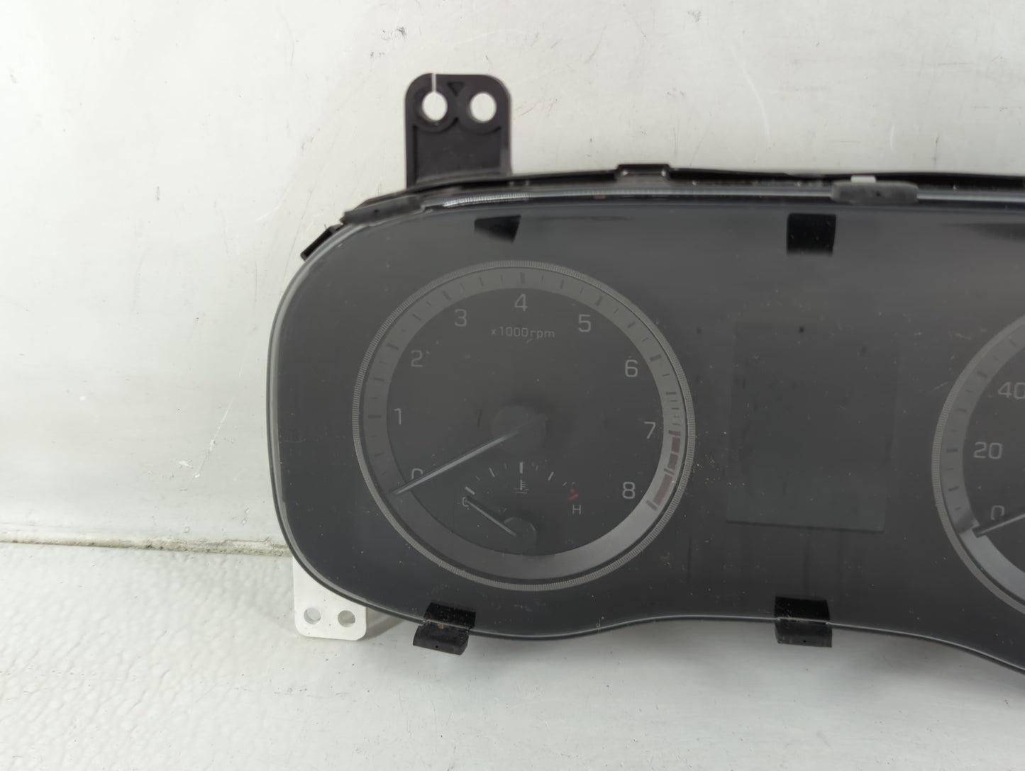 2016-2017 Hyundai Tucson Instrument Cluster Speedometer Gauges P/N:94001-D3181 Fits Fits 2016 2017 OEM Used Auto Parts - Oem