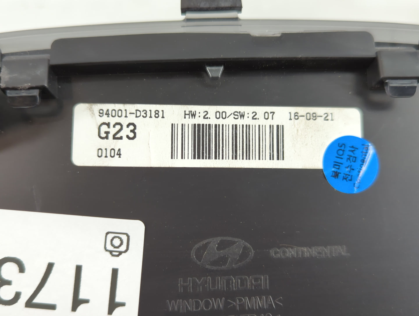 2016-2017 Hyundai Tucson Instrument Cluster Speedometer Gauges P/N:94001-D3181 Fits Fits 2016 2017 OEM Used Auto Parts - Oem