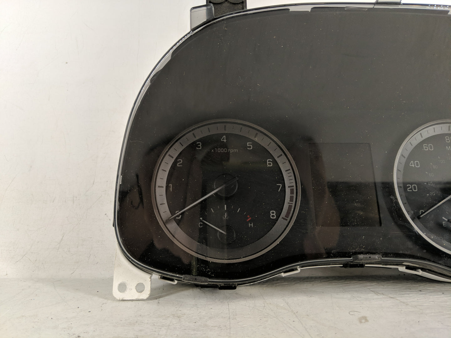 2016-2017 Hyundai Tucson Instrument Cluster Speedometer Gauges P/N:94001-D3181 Fits Fits 2016 2017 OEM Used Auto Parts - Oem