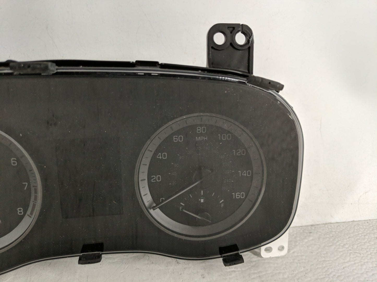 2016-2017 Hyundai Tucson Instrument Cluster Speedometer Gauges P/N:94001-D3172 Fits Fits 2016 2017 OEM Used Auto Parts - Oem