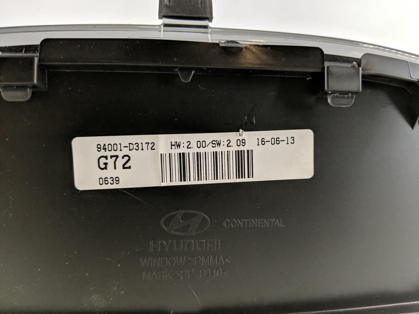 2016-2017 Hyundai Tucson Instrument Cluster Speedometer Gauges P/N:94001-D3172 Fits Fits 2016 2017 OEM Used Auto Parts - Oem