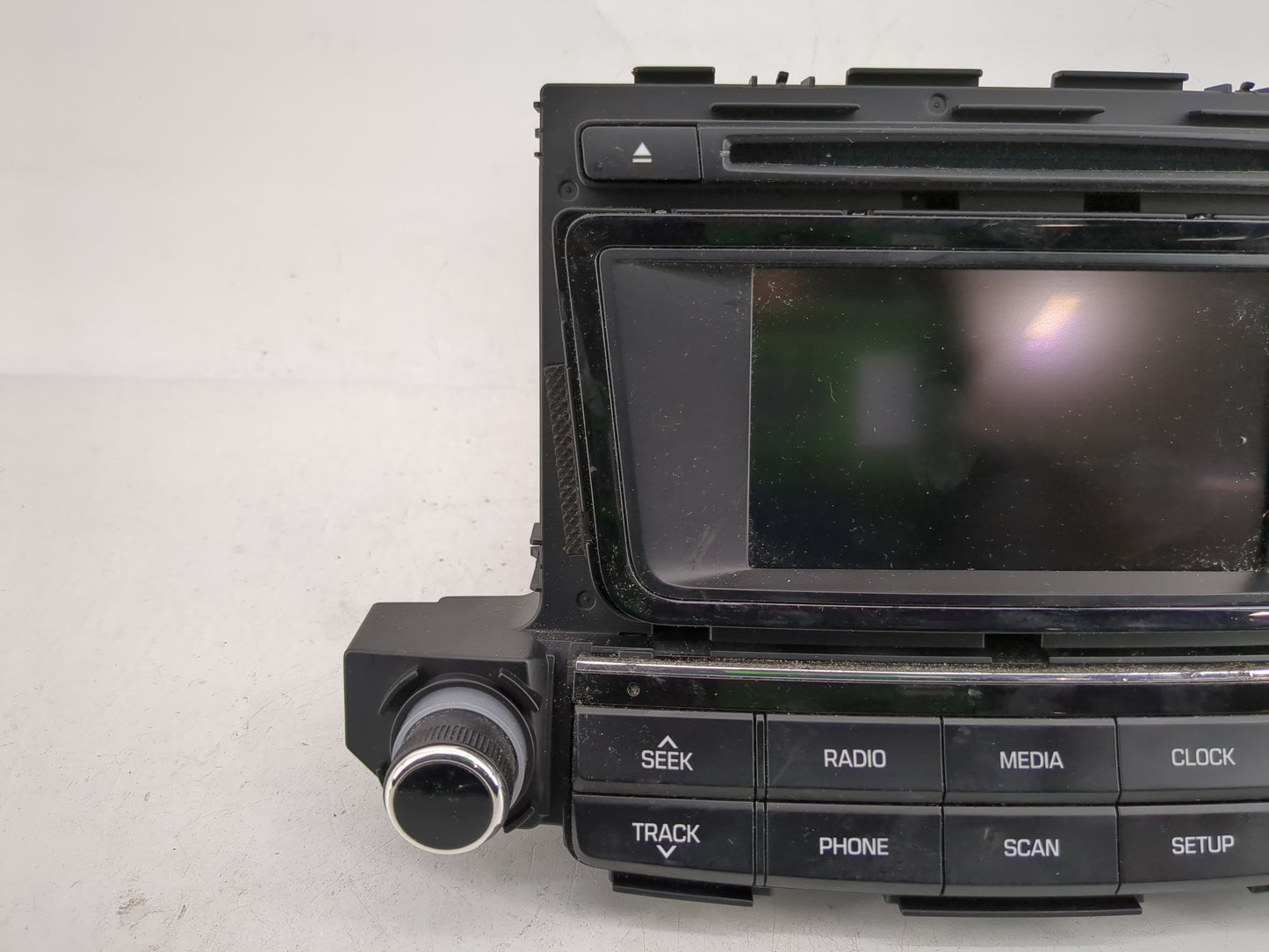 2016-2017 Hyundai Tucson Radio AM FM Cd Player Receiver Replacement P/N:96180-D31004X Fits Fits 2016 2017 OEM Used Auto Part