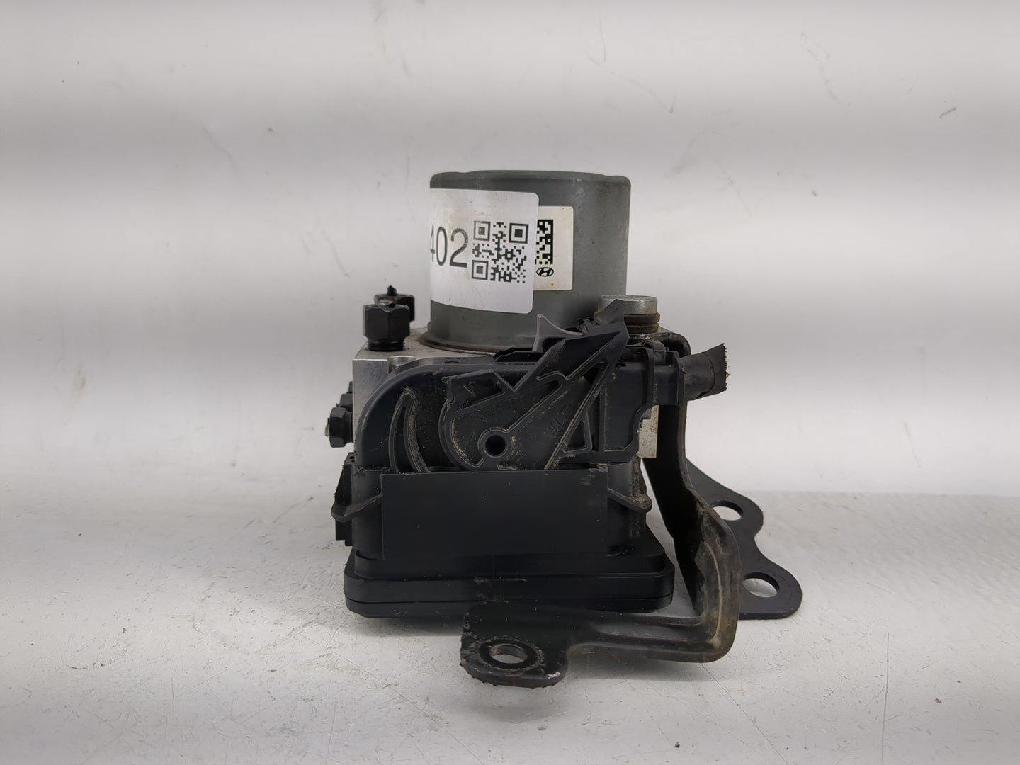 2016-2018 Hyundai Tucson ABS Pump Control Module Replacement P/N:BE600CP100 Fits Fits 2016 2017 2018 OEM Used Auto Parts - O