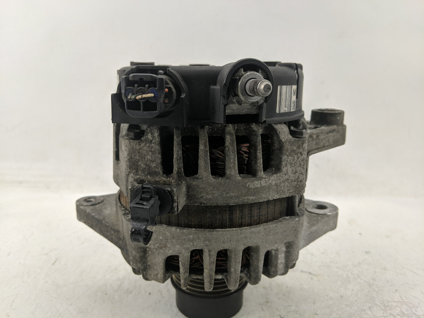 2016-2018 Hyundai Tucson Alternator Replacement Generator Charging Assembly Engine OEM P/N:37300-2B960 Fits OEM Used Auto Pa