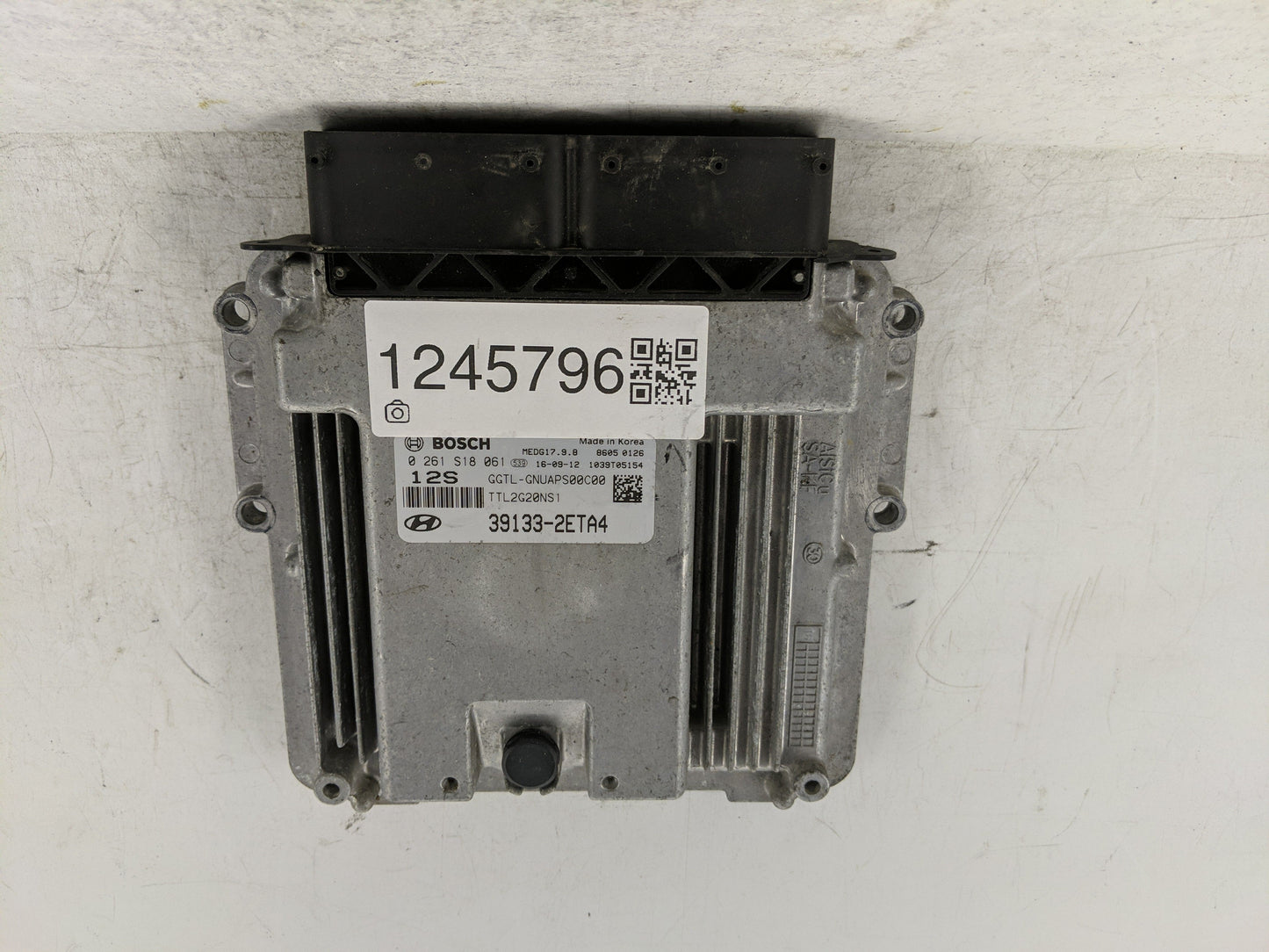 2016-2018 Hyundai Tucson PCM Engine Control Computer ECU ECM PCU OEM P/N:39133-2ETA4 Fits Fits 2016 2017 2018 OEM Used Auto 