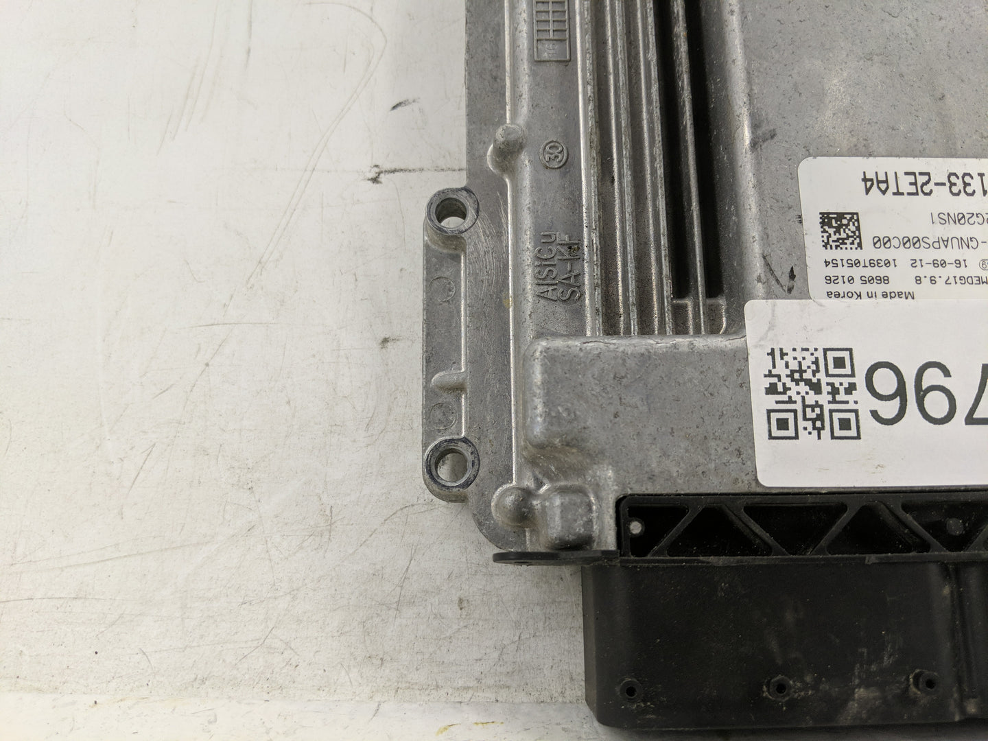 2016-2018 Hyundai Tucson PCM Engine Control Computer ECU ECM PCU OEM P/N:39133-2ETA4 Fits Fits 2016 2017 2018 OEM Used Auto 
