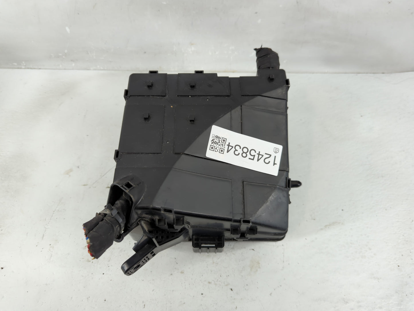 2016-2018 Hyundai Tucson Fusebox Fuse Box Panel Relay Module P/N:91941-D3022 Fits Fits 2016 2017 2018 OEM Used Auto Parts - 