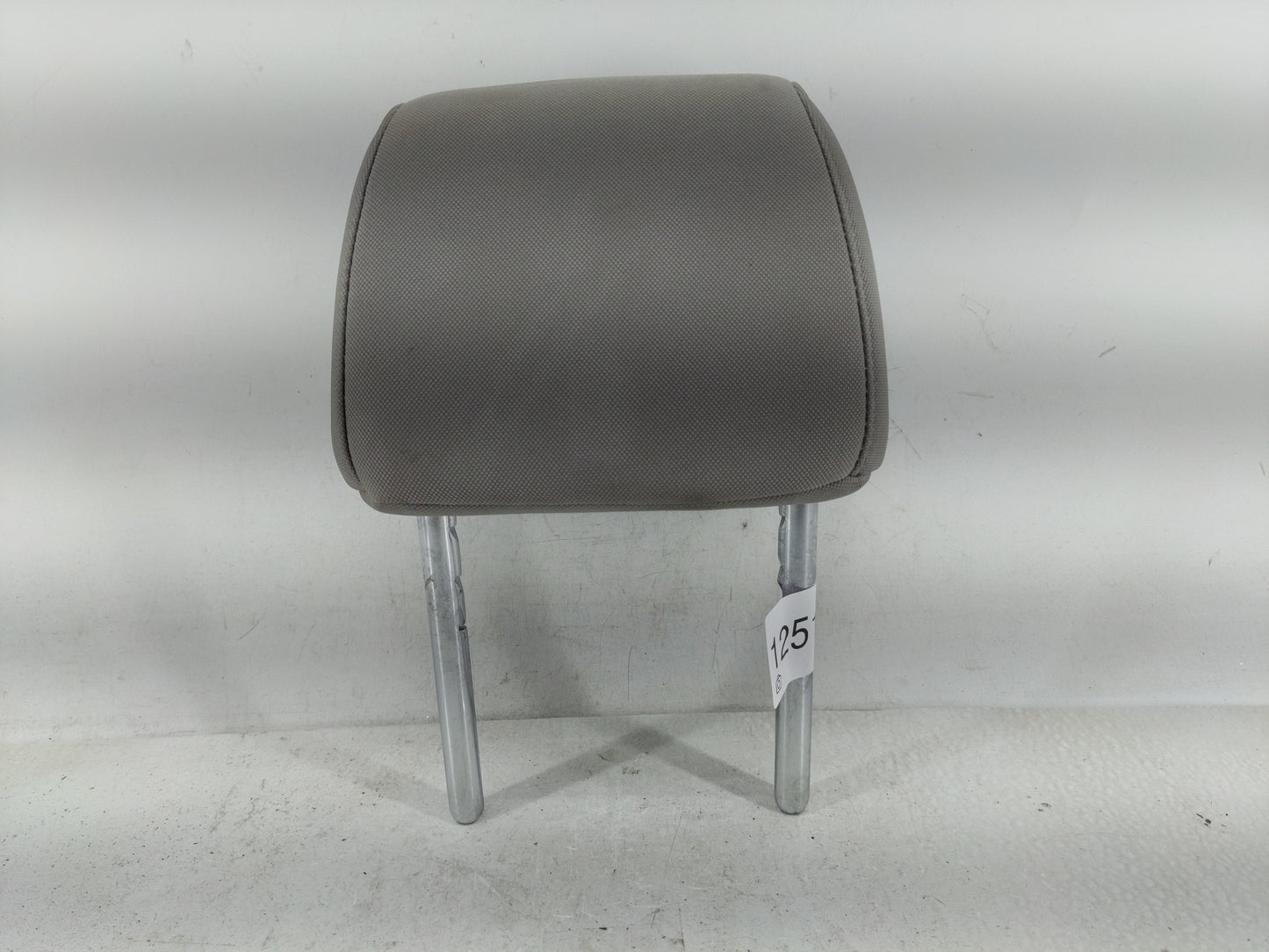 2017 Hyundai Tucson Headrest Head Rest Front Driver Passenger Seat Fits OEM Used Auto Parts - Oemusedautoparts1.com