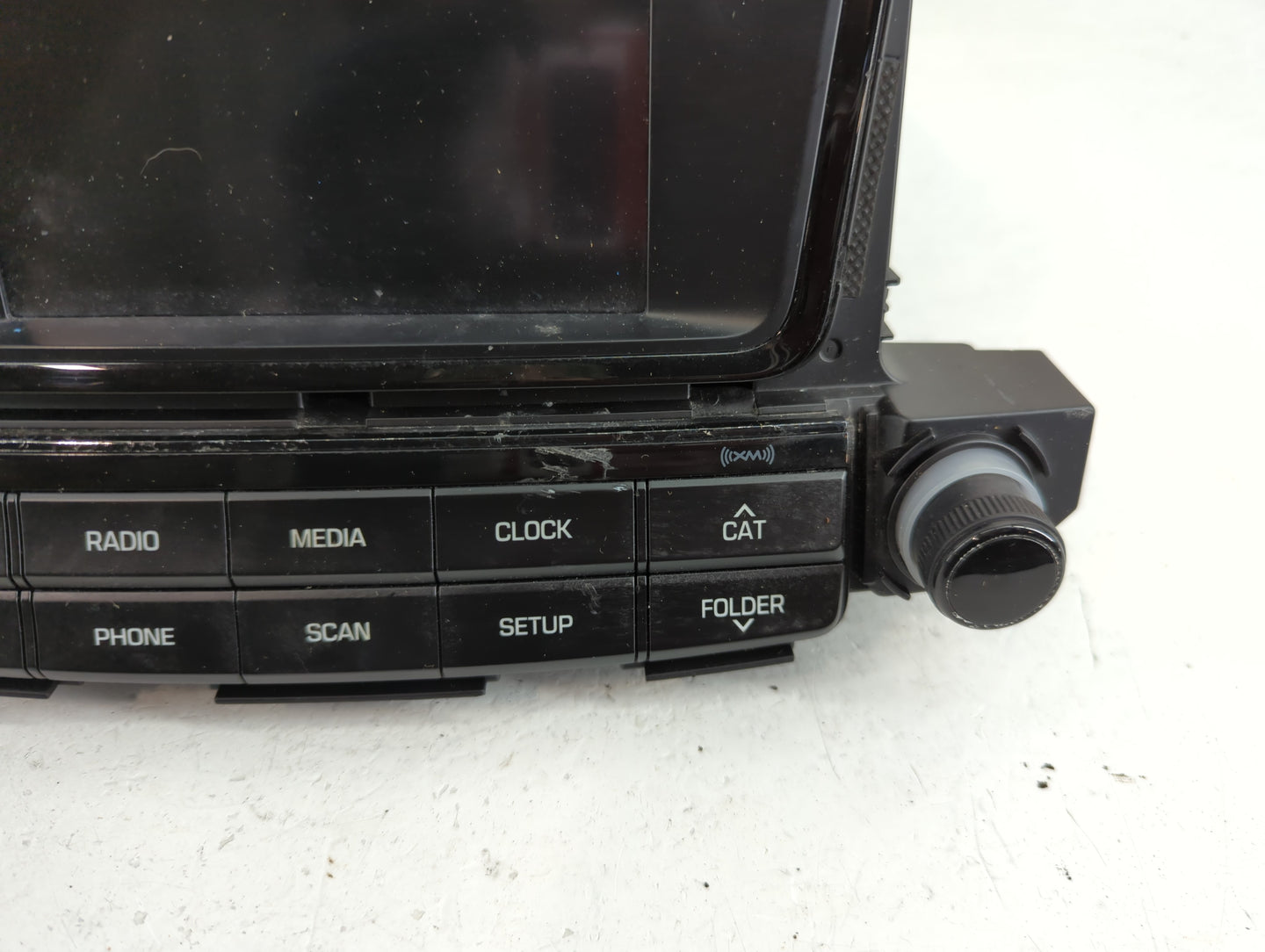 2017-2018 Hyundai Tucson Radio AM FM Cd Player Receiver Replacement P/N:96180-D31004X Fits Fits 2017 2018 OEM Used Auto Part