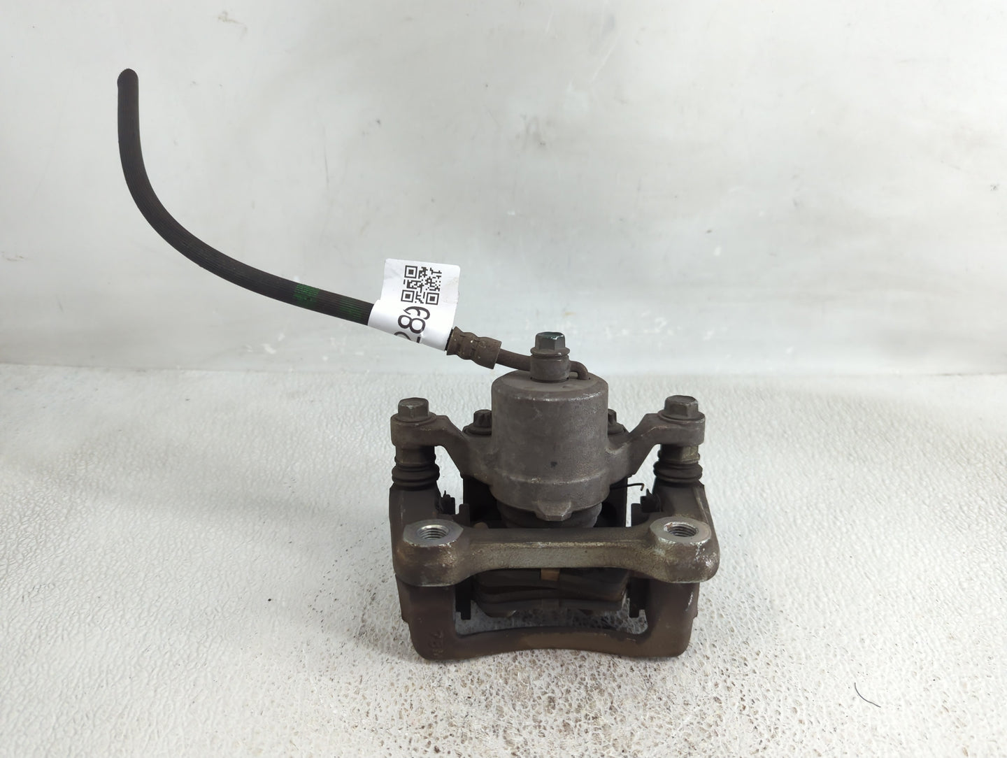 2016-2021 Hyundai Tucson Front Driver Left Brake Caliper - Oemusedautoparts1.com