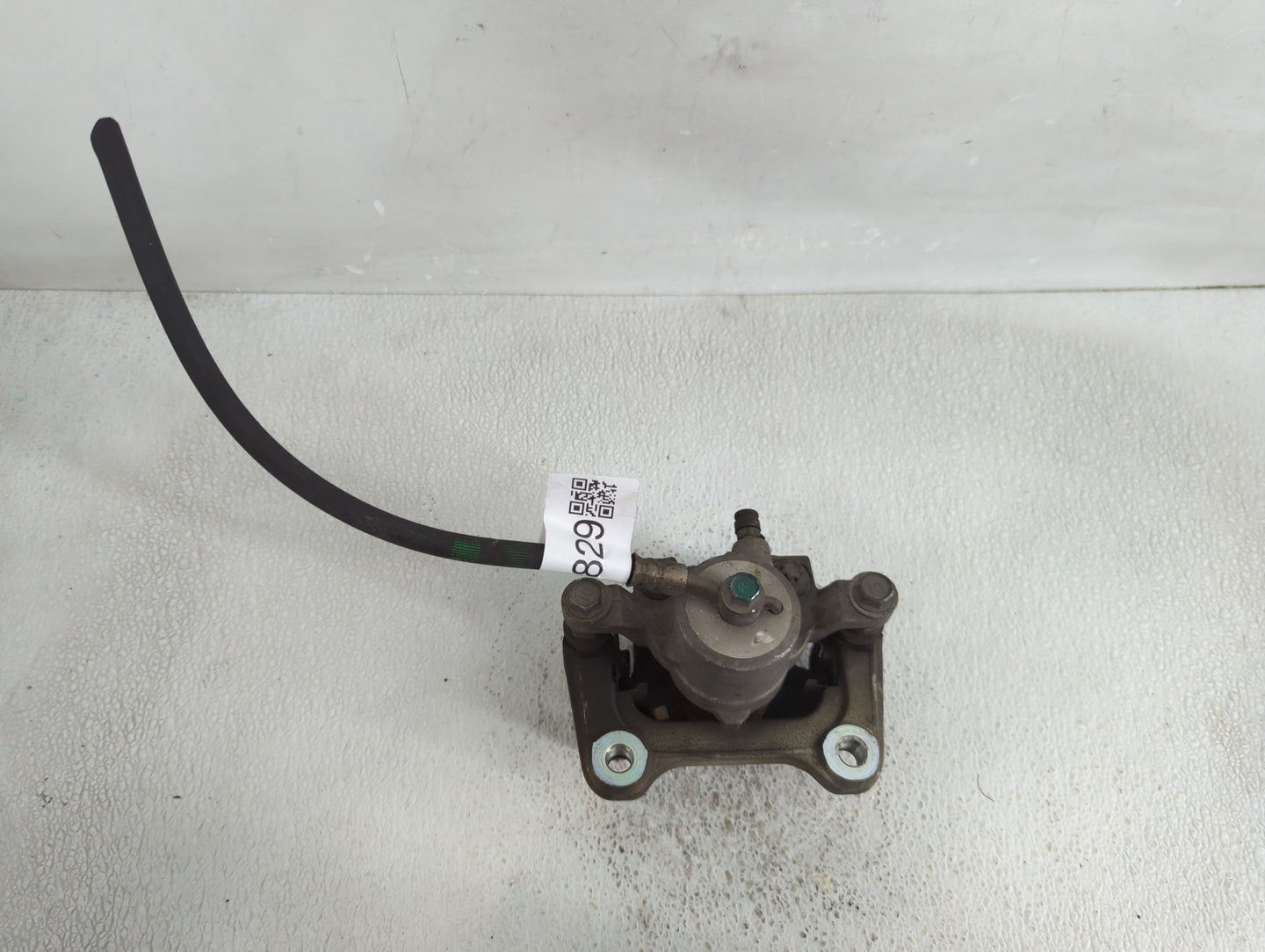 2016-2021 Hyundai Tucson Front Driver Left Brake Caliper - Oemusedautoparts1.com