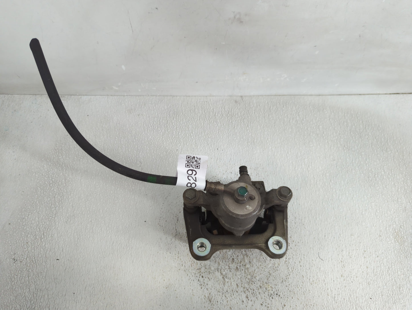 2016-2021 Hyundai Tucson Front Driver Left Brake Caliper - Oemusedautoparts1.com