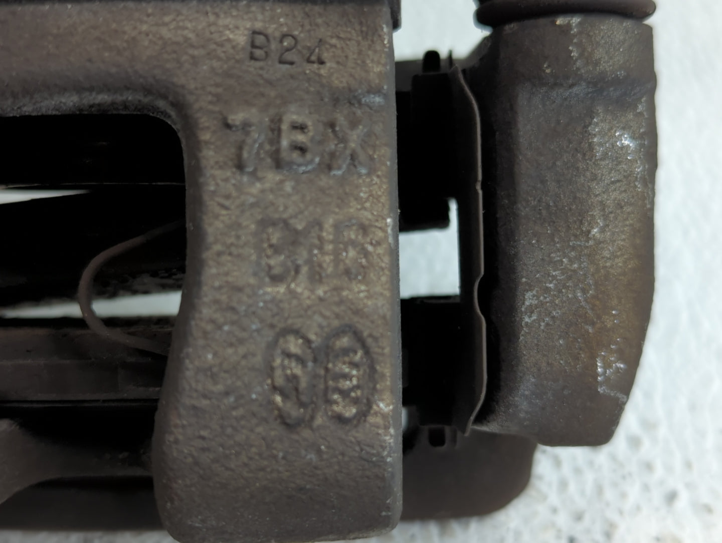 2016-2021 Hyundai Tucson Front Driver Left Brake Caliper - Oemusedautoparts1.com