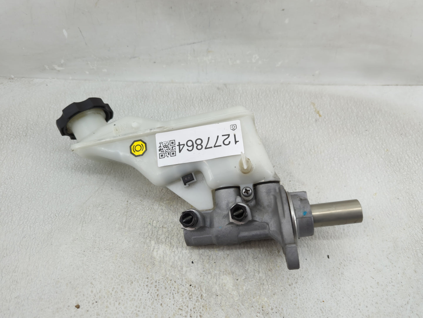 2016-2021 Hyundai Tucson Brake Master Cylinder 1277864 - Oemusedautoparts1.com