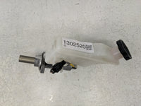 2016-2021 Hyundai Tucson Brake Master Cylinder - Oemusedautoparts1.com