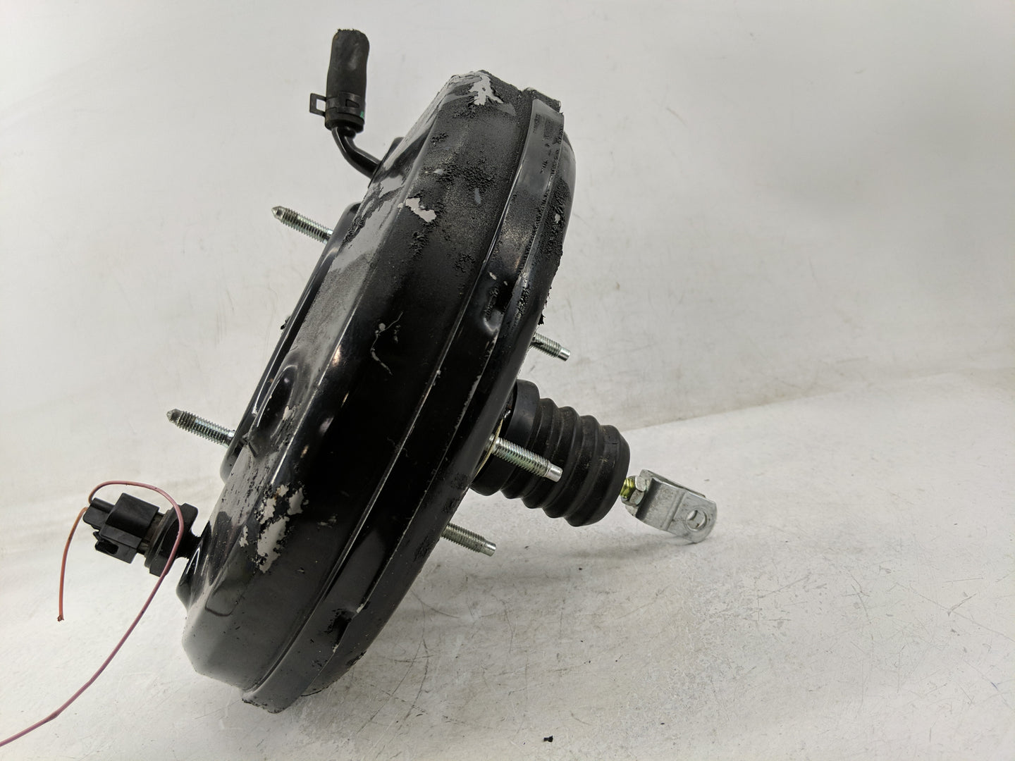 2016-2018 Hyundai Tucson Power Brake Booster Oem 1312647 - Oemusedautoparts1.com