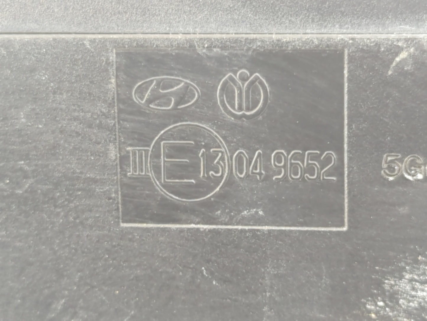 2016-2018 Hyundai Tucson Passenger Side View Mirror - Right Door Mirror OEM Used - Oemusedautoparts1.com
