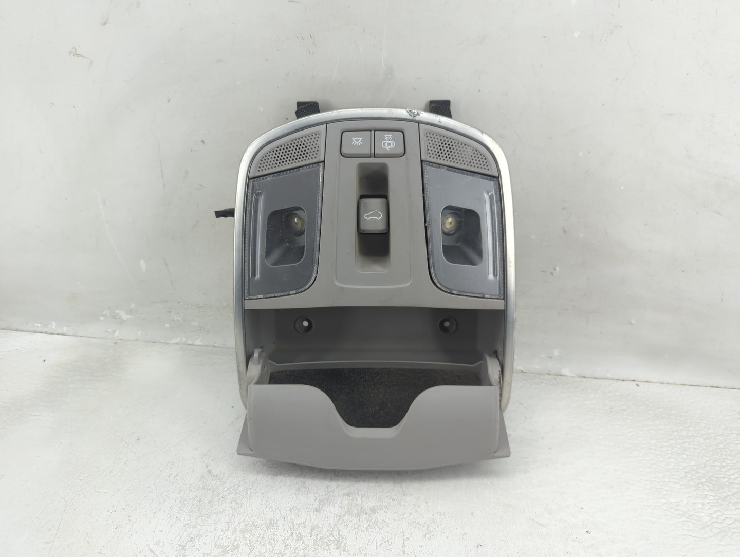 2016-2021 Hyundai Tucson Overhead Roof Console 1321672 - Oemusedautoparts1.com
