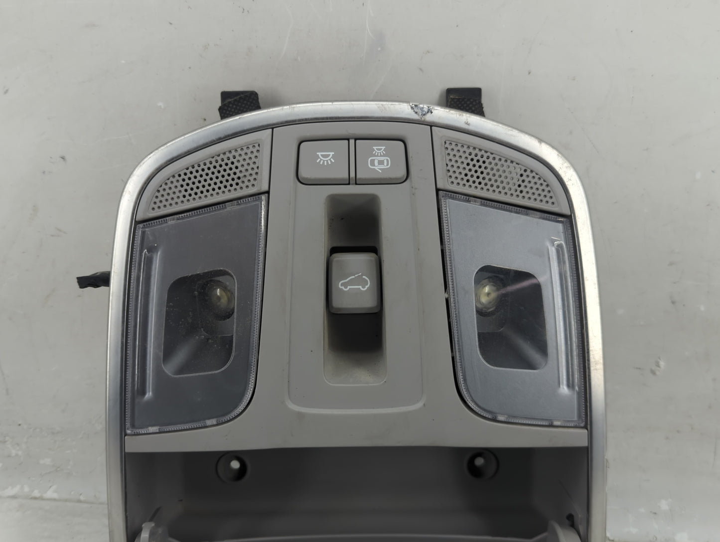 2016-2021 Hyundai Tucson Overhead Roof Console 1321672 - Oemusedautoparts1.com