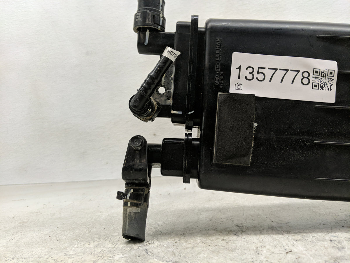 2017 Hyundai Tucson Fuel Vapor Charcoal Canister 1357778 - Oemusedautoparts1.com