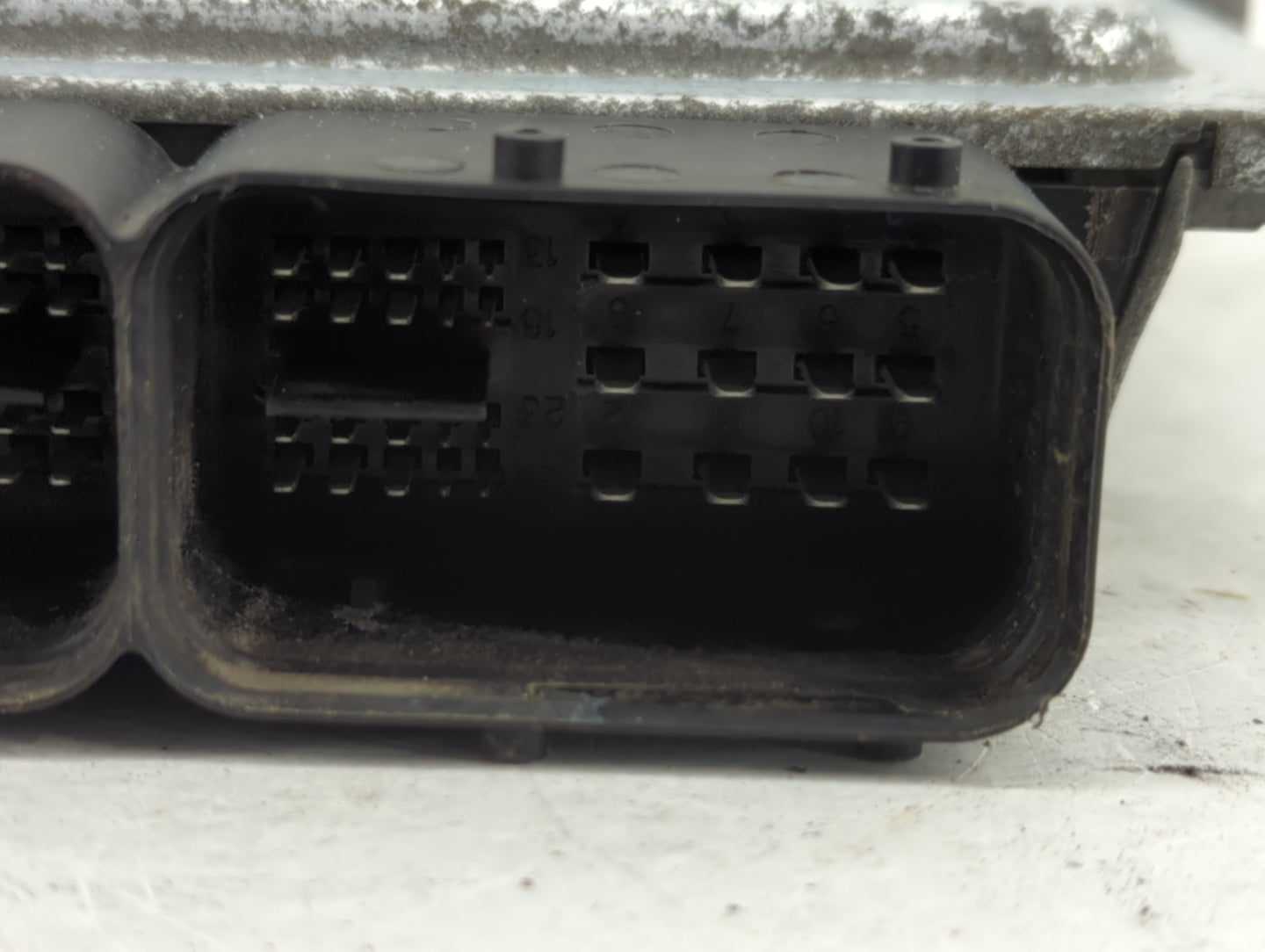 2016-2018 Hyundai Tucson PCM Engine Control Computer ECU ECM PCU OEM P/N:95440-2D720 Fits Fits 2016 2017 2018 OEM Used Auto 