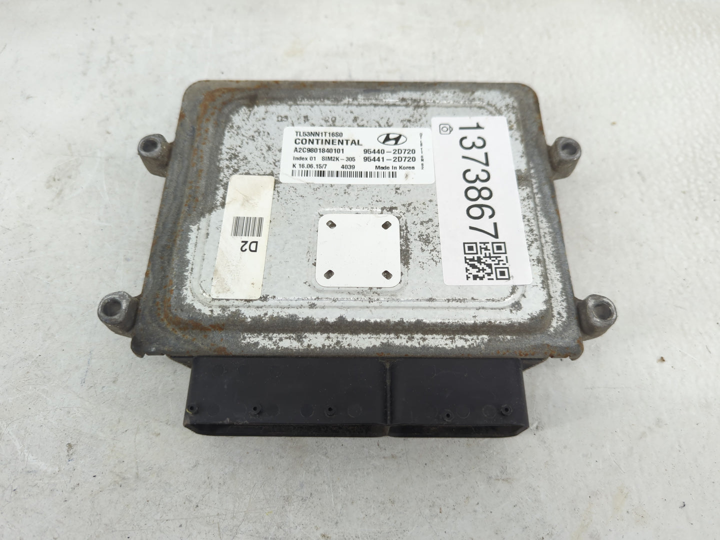 2016-2018 Hyundai Tucson PCM Engine Control Computer ECU ECM PCU OEM P/N:95440-2D720 Fits Fits 2016 2017 2018 OEM Used Auto 