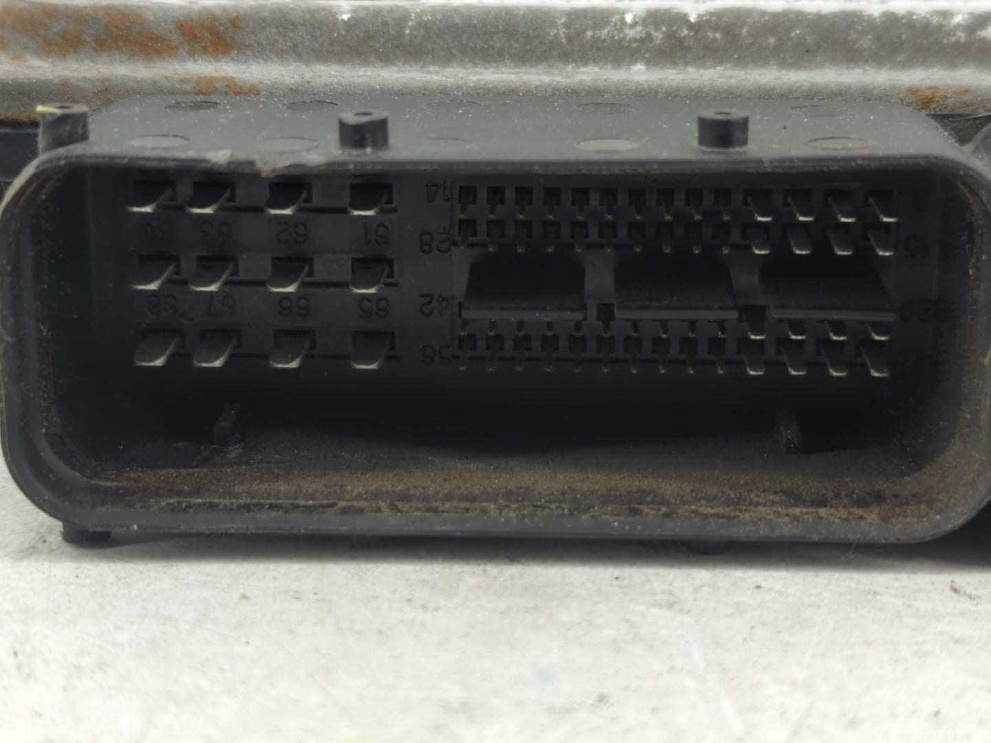2016-2018 Hyundai Tucson PCM Engine Control Computer ECU ECM PCU OEM P/N:95440-2D720 Fits Fits 2016 2017 2018 OEM Used Auto 