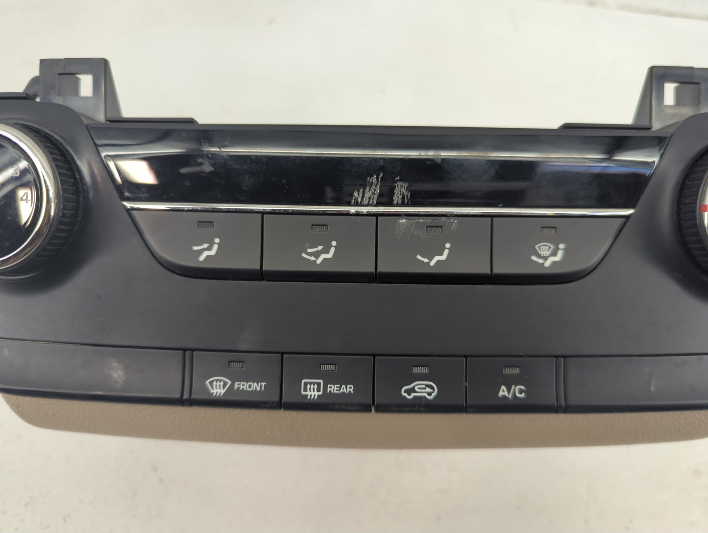 2016-2018 Hyundai Tucson Climate Control Module Temperature AC/Heater Replacement Fits Fits 2016 2017 2018 OEM Used Auto Par