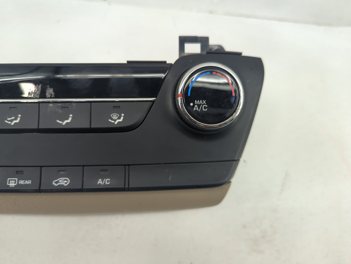 2016-2018 Hyundai Tucson Climate Control Module Temperature AC/Heater Replacement Fits Fits 2016 2017 2018 OEM Used Auto Par