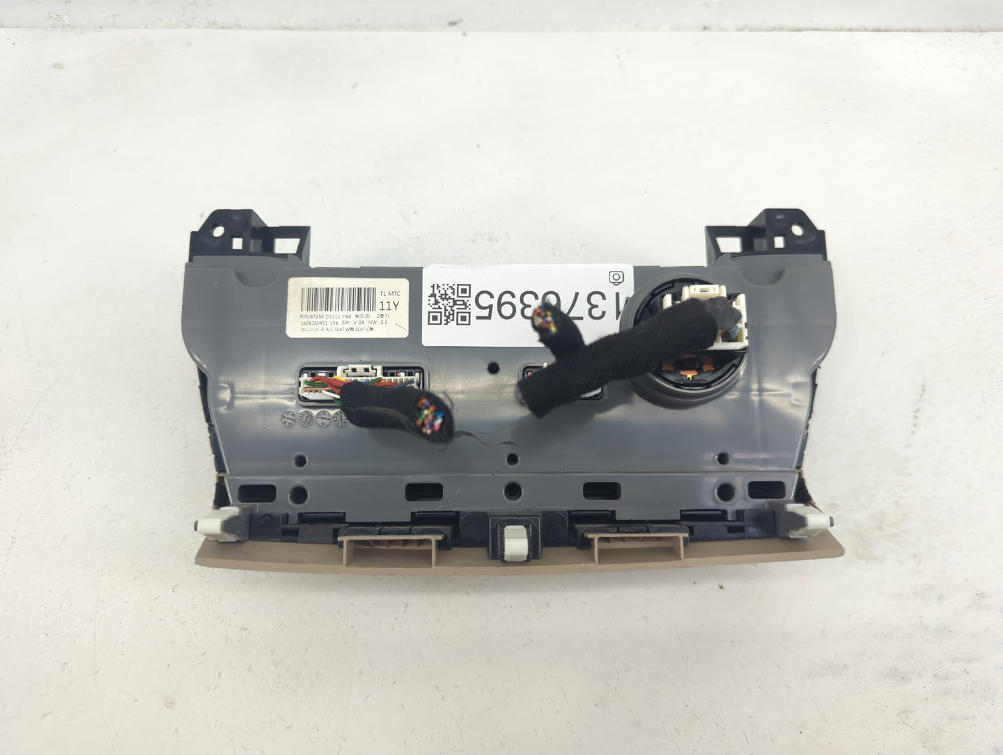 2016-2018 Hyundai Tucson Climate Control Module Temperature AC/Heater Replacement Fits Fits 2016 2017 2018 OEM Used Auto Par