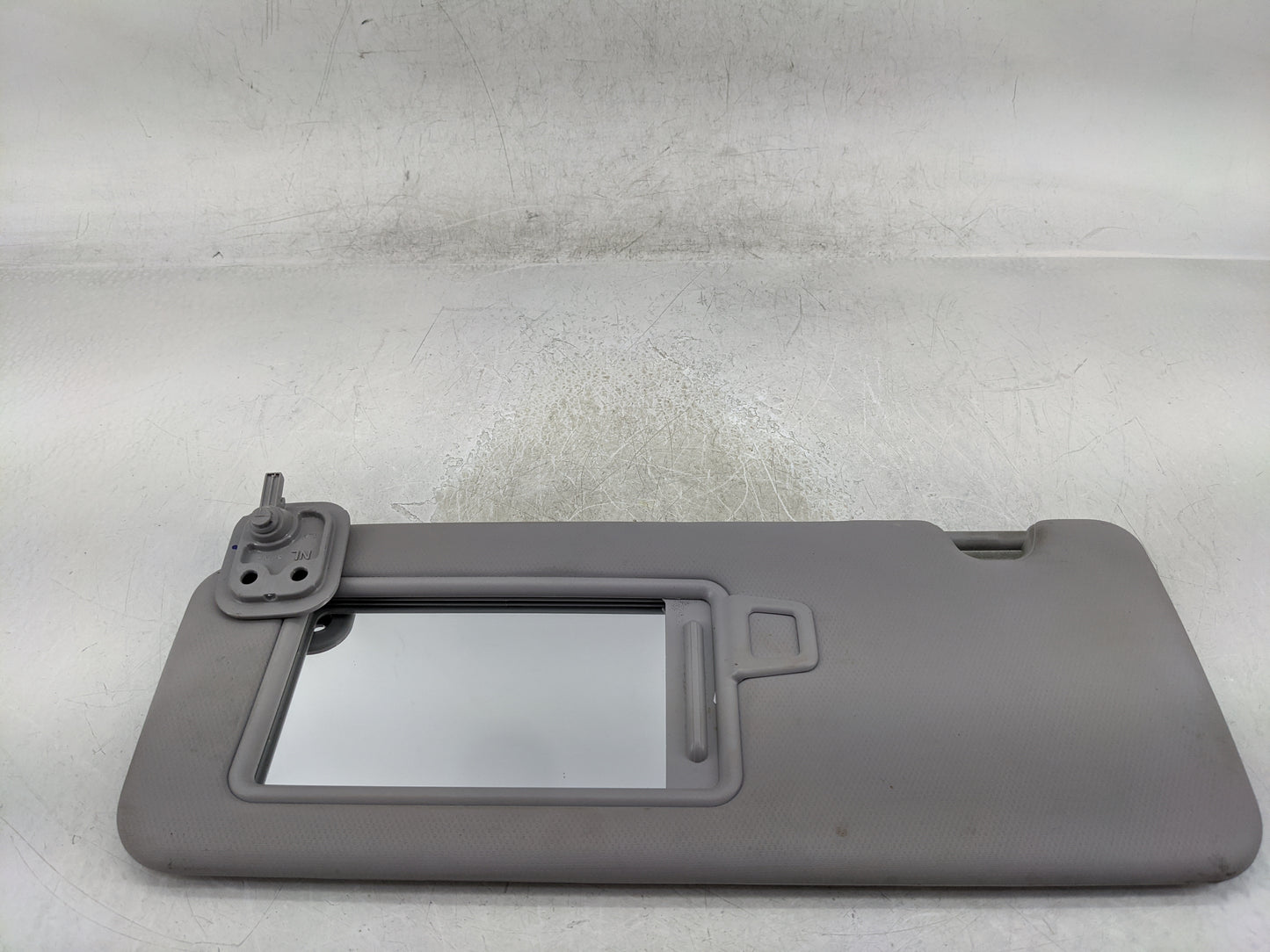 2016-2018 Hyundai Tucson Sun Visor Shade Replacement Driver Left Mirror Fits Fits 2016 2017 2018 OEM Used Auto Parts - Oemus