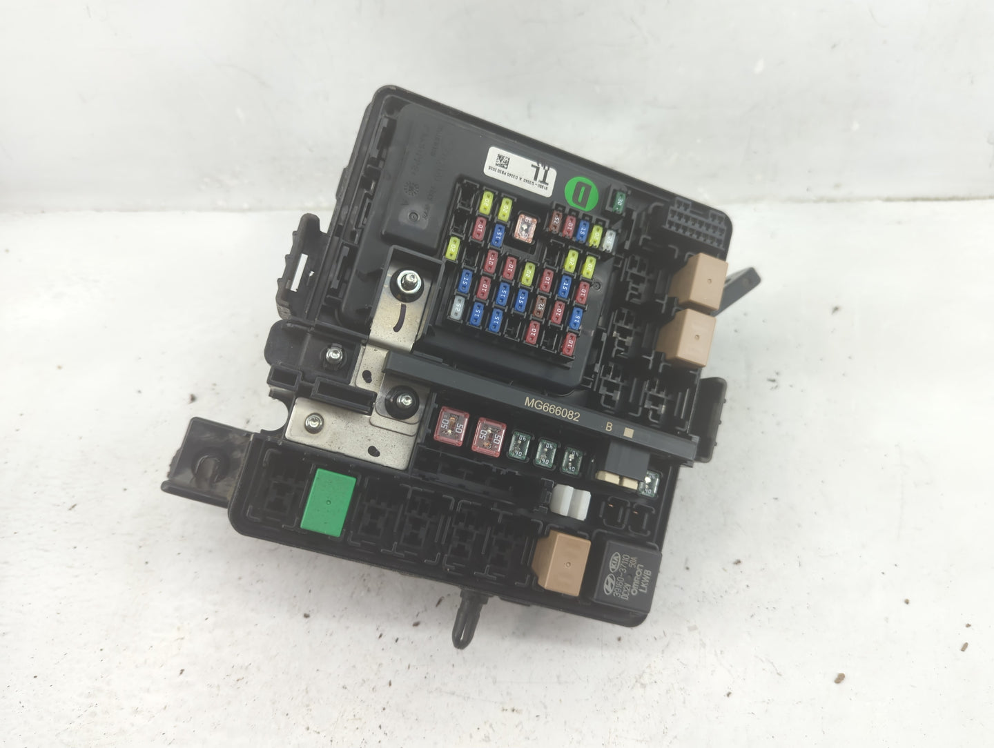 2016-2018 Hyundai Tucson Fusebox Fuse Box Panel Relay Module P/N:N91431-D3162 Fits Fits 2016 2017 2018 OEM Used Auto Parts -