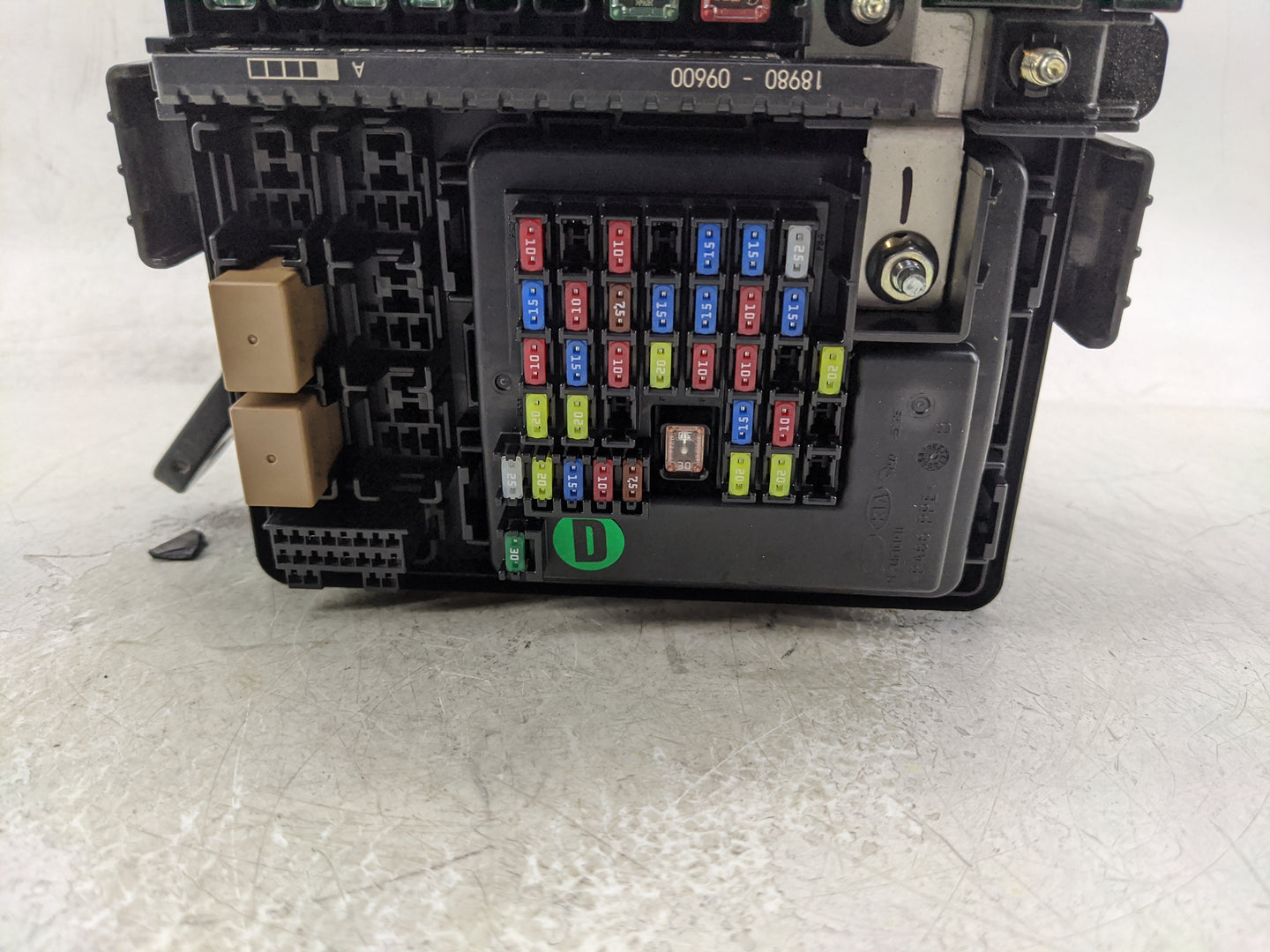 2016-2018 Hyundai Tucson Fusebox Fuse Box Panel Relay Module P/N:91941-D3022 Fits Fits 2016 2017 2018 OEM Used Auto Parts - 