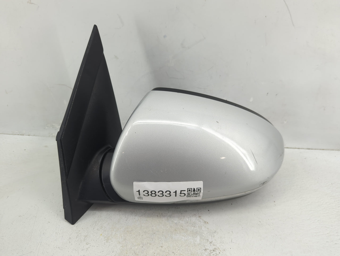 2016-2018 Hyundai Tucson Driver Side View Mirror - Left Door Mirror OEM Used - Oemusedautoparts1.com