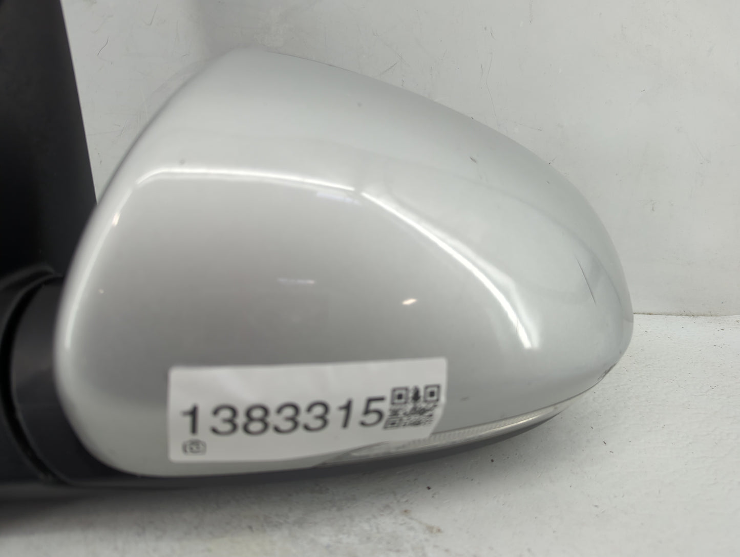 2016-2018 Hyundai Tucson Driver Side View Mirror - Left Door Mirror OEM Used - Oemusedautoparts1.com