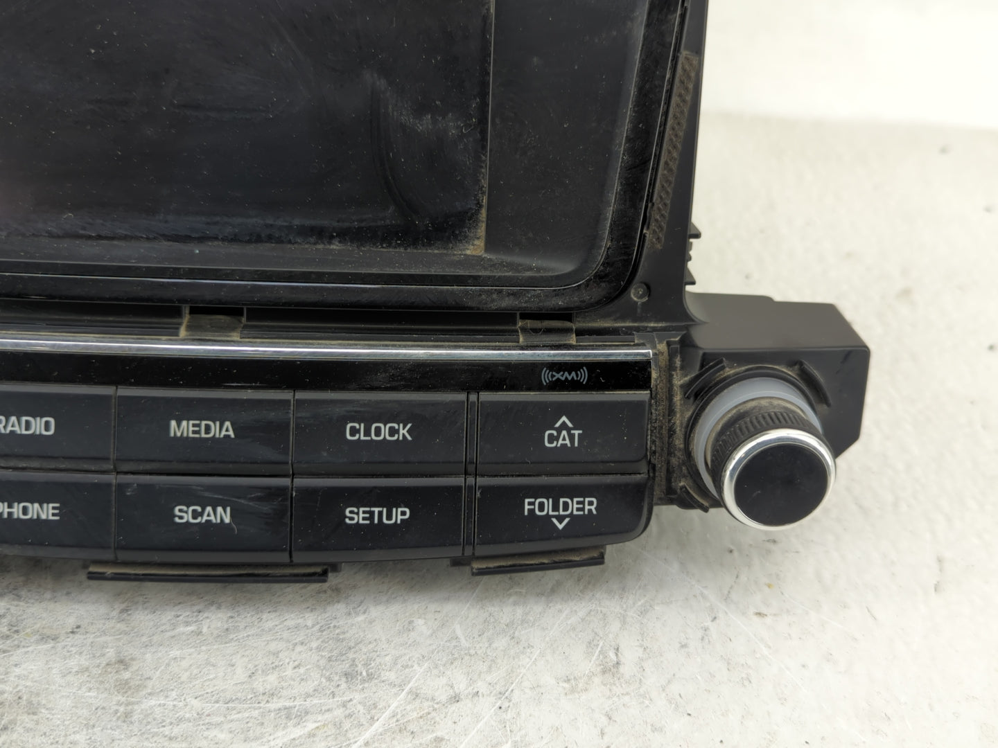2016-2017 Hyundai Tucson Radio AM FM Cd Player Receiver Replacement P/N:96180-D30004X Fits Fits 2016 2017 OEM Used Auto Part