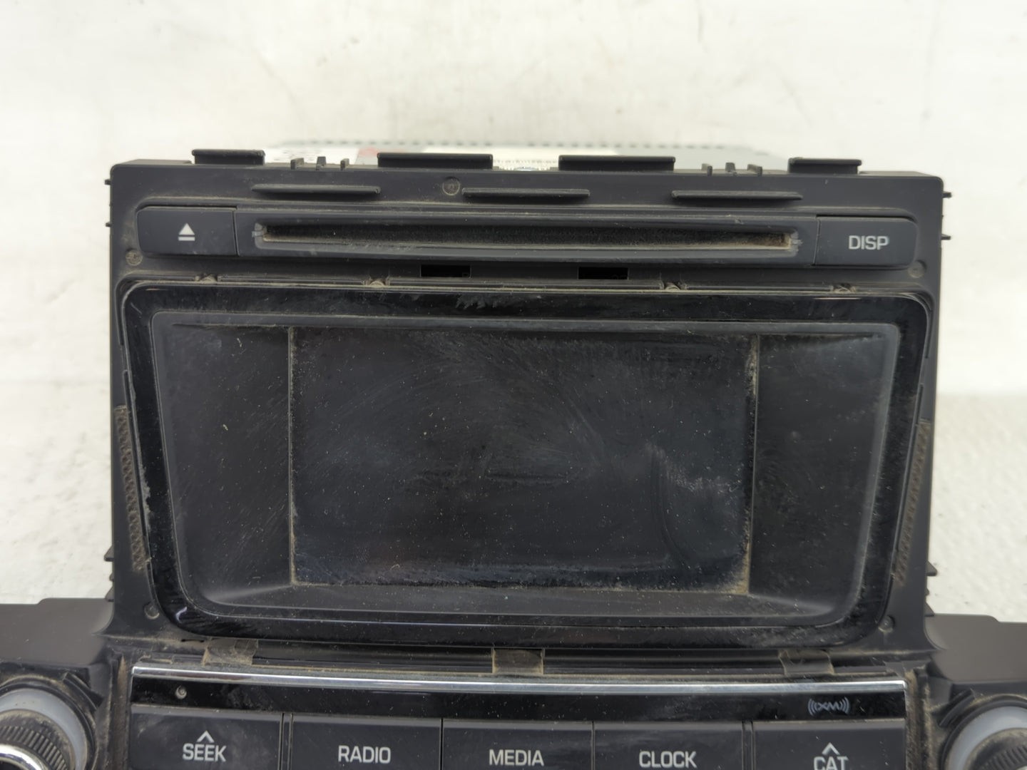 2016-2017 Hyundai Tucson Radio AM FM Cd Player Receiver Replacement P/N:96180-D30004X Fits Fits 2016 2017 OEM Used Auto Part