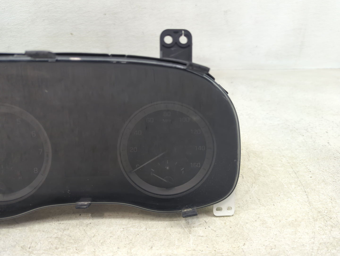 2016-2017 Hyundai Tucson Instrument Cluster Speedometer Gauges P/N:94001-D3181 Fits Fits 2016 2017 OEM Used Auto Parts - Oem