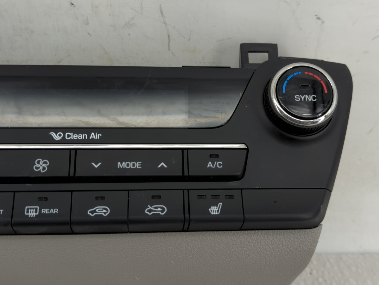 2016-2018 Hyundai Tucson Climate Control Module Temperature AC/Heater Replacement P/N:97250 D3571 Fits Fits 2016 2017 2018 O