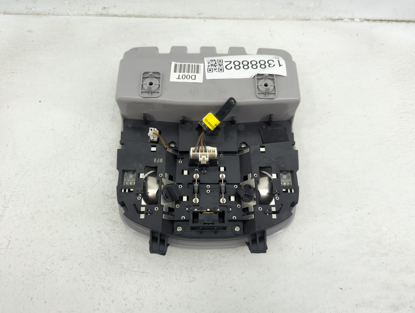 2017 Hyundai Tucson Overhead Roof Console - Oemusedautoparts1.com