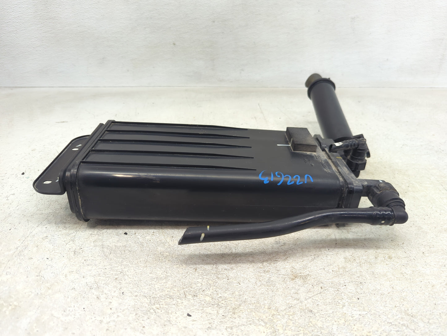 2017 Hyundai Tucson Fuel Vapor Charcoal Canister 1389797 - Oemusedautoparts1.com