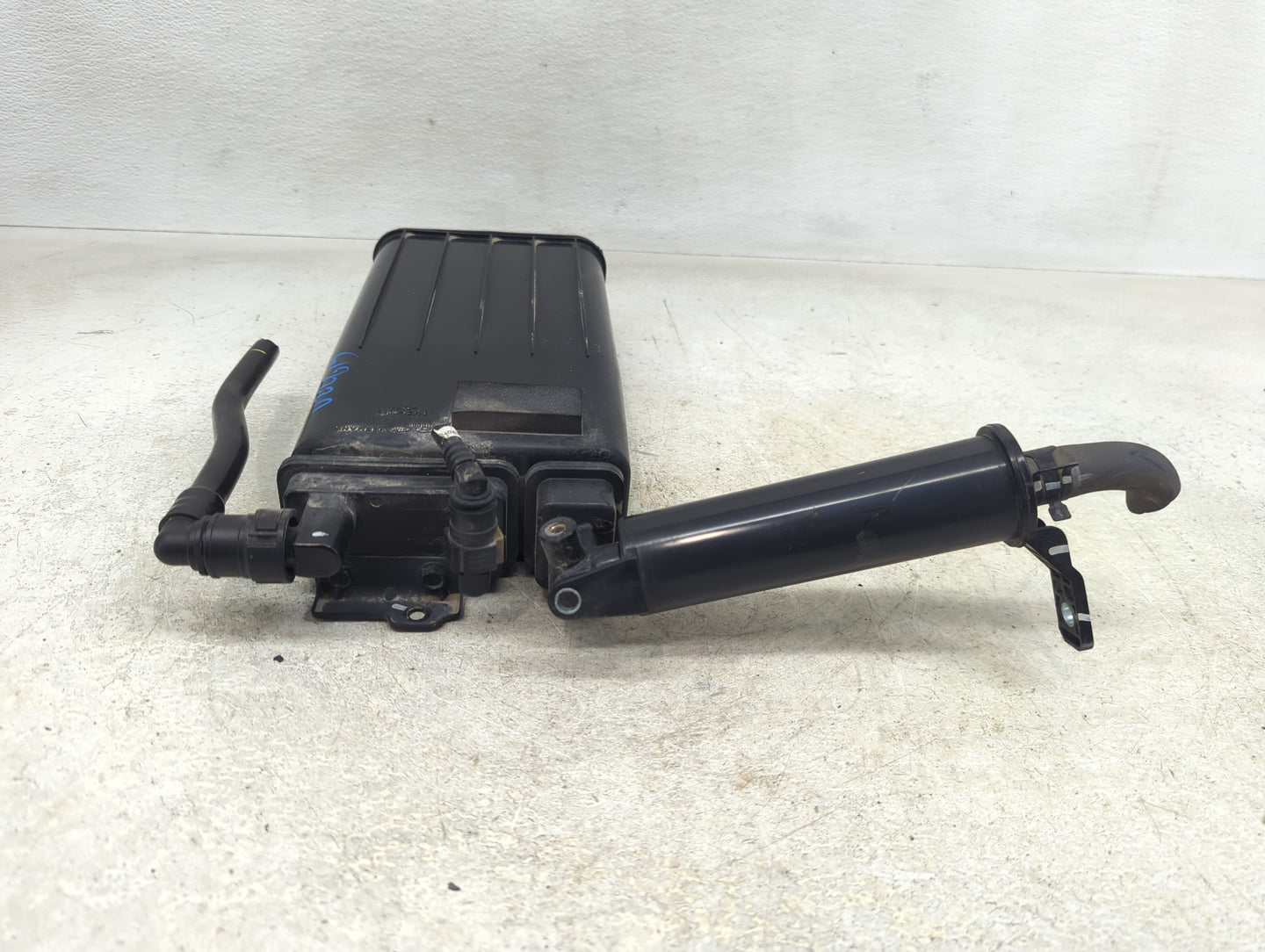 2017 Hyundai Tucson Fuel Vapor Charcoal Canister 1389797 - Oemusedautoparts1.com