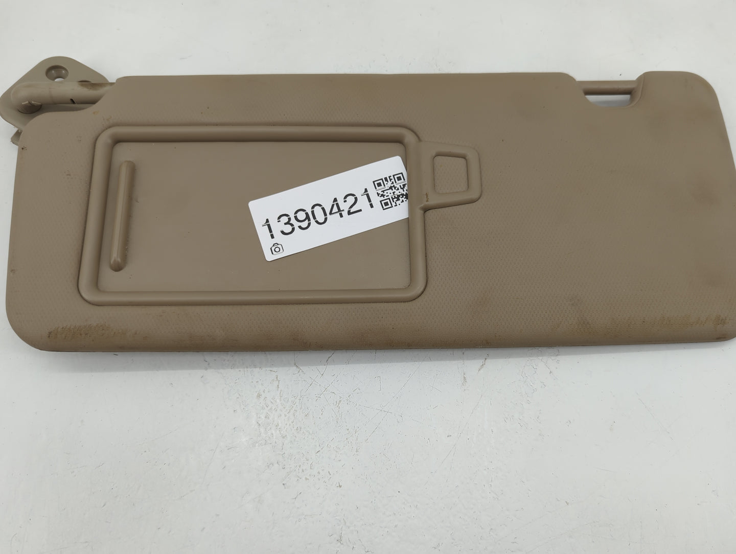 2016-2018 Hyundai Tucson Sun Visor Shade Replacement Driver Left Mirror Fits Fits 2016 2017 2018 OEM Used Auto Parts - Oemus
