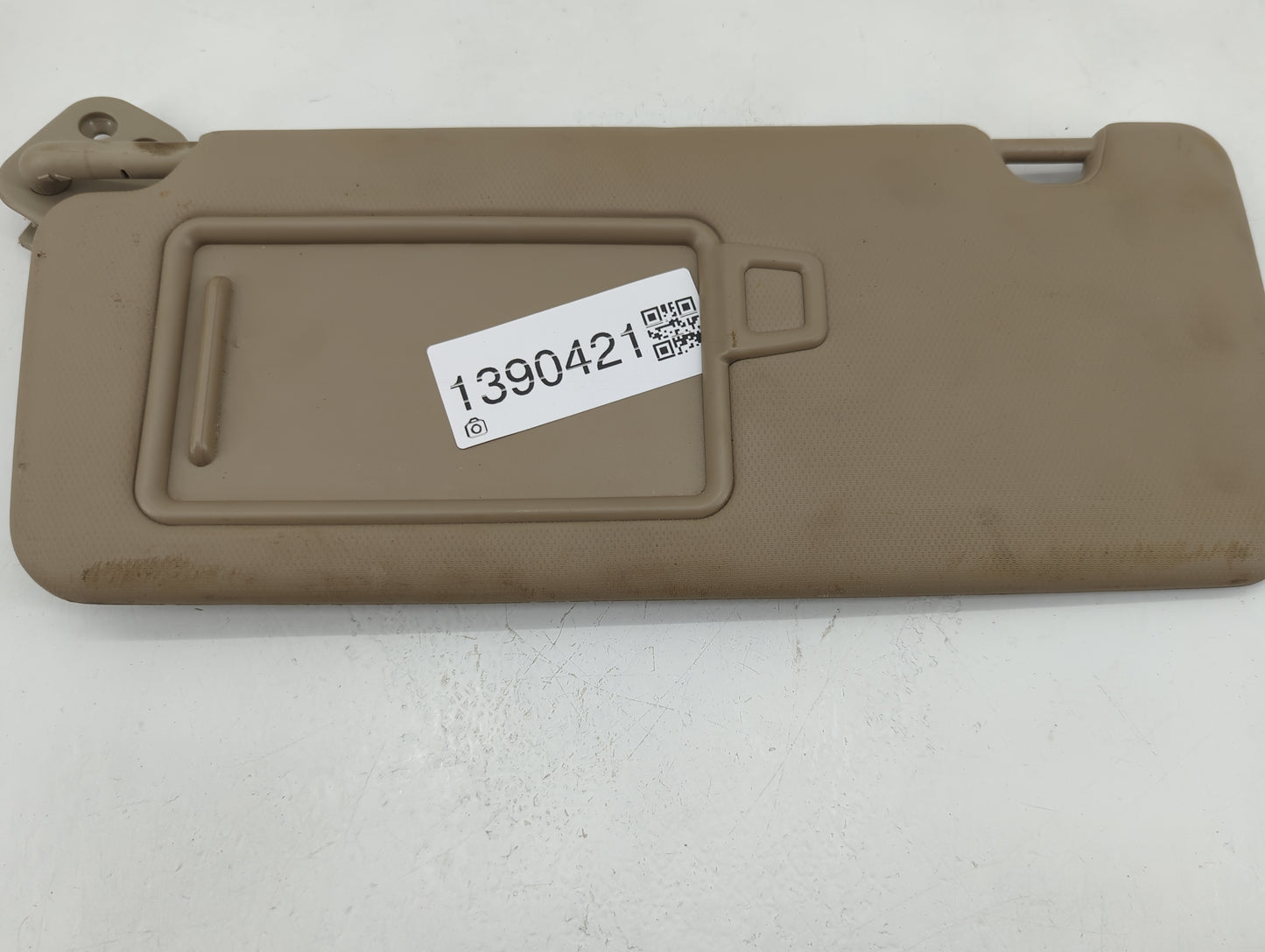 2016-2018 Hyundai Tucson Sun Visor Shade Replacement Driver Left Mirror Fits Fits 2016 2017 2018 OEM Used Auto Parts - Oemus