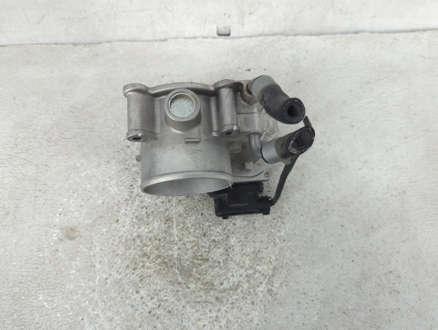2014-2021 Hyundai Tucson Throttle Body P/N:35100-2E000 Fits Fits 2011 2012 2013 2014 2015 2016 2017 2018 2019 2020 2021 OEM 